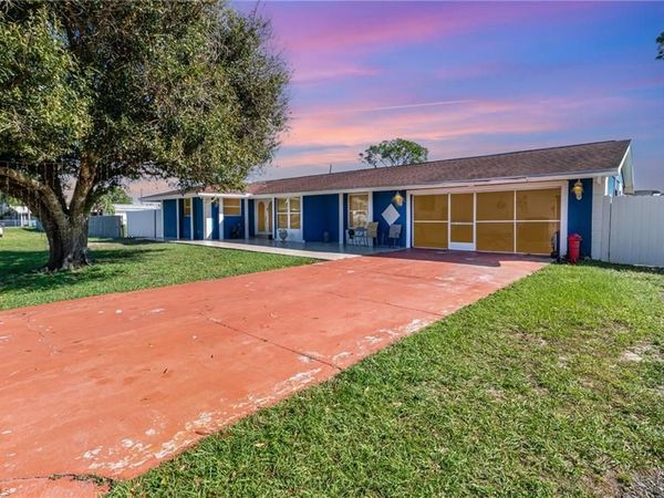 18 Illinois RD, LEHIGH ACRES, FL 33936