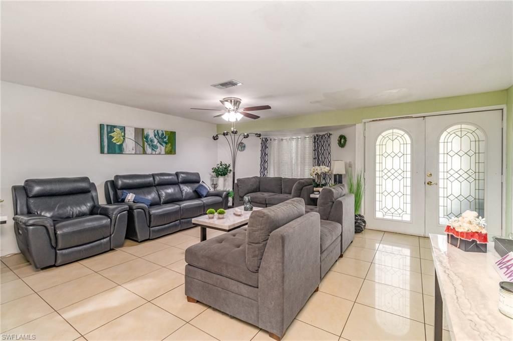 18 Illinois Rd, Lehigh Acres, FL 33936 Photo