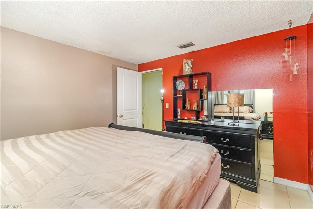 18 Illinois Rd, Lehigh Acres, FL 33936 Photo