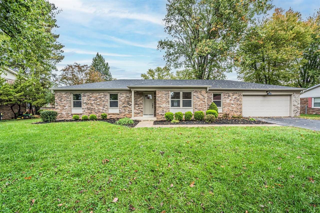 1576 Grinstead Way, Bowling Green, KY 42103 Main Photo