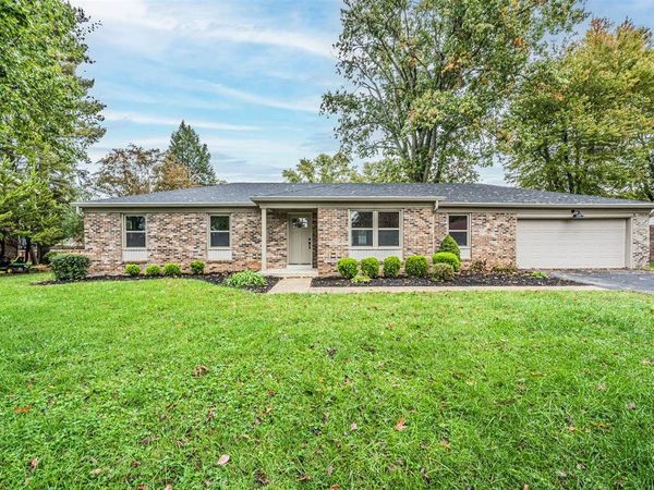 1576 Grinstead Way, Bowling Green, KY 42103