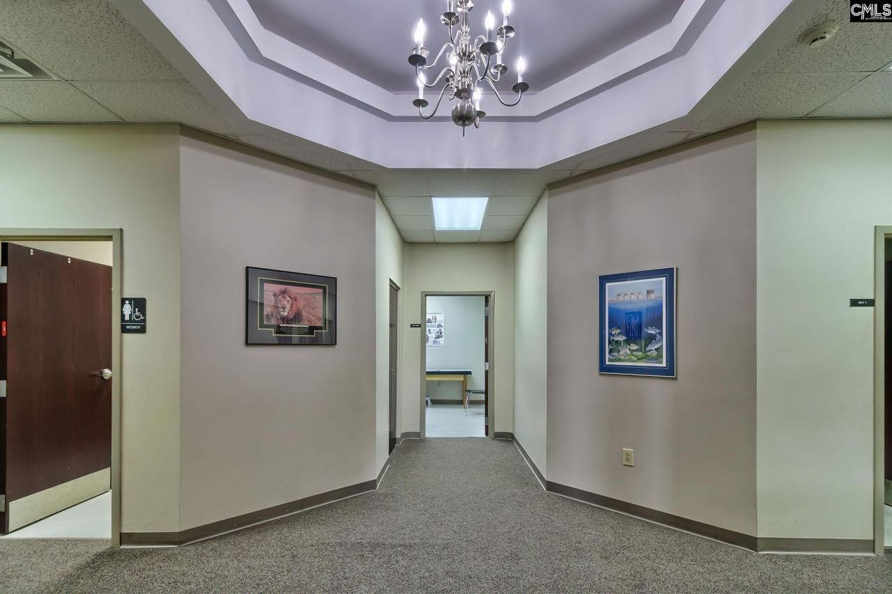 811 Sunset Boulevard Photo 11