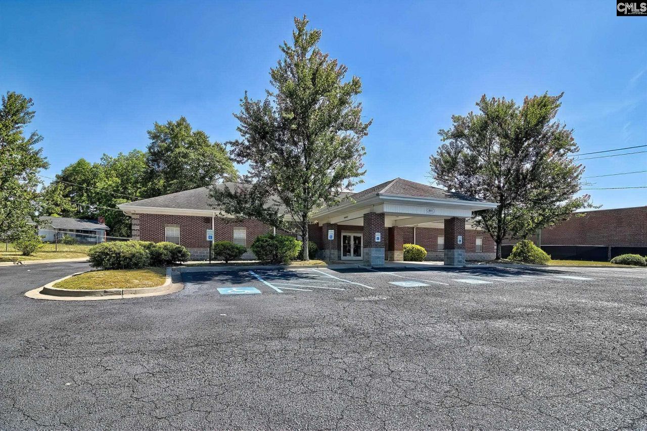 811 Sunset Boulevard Photo 45