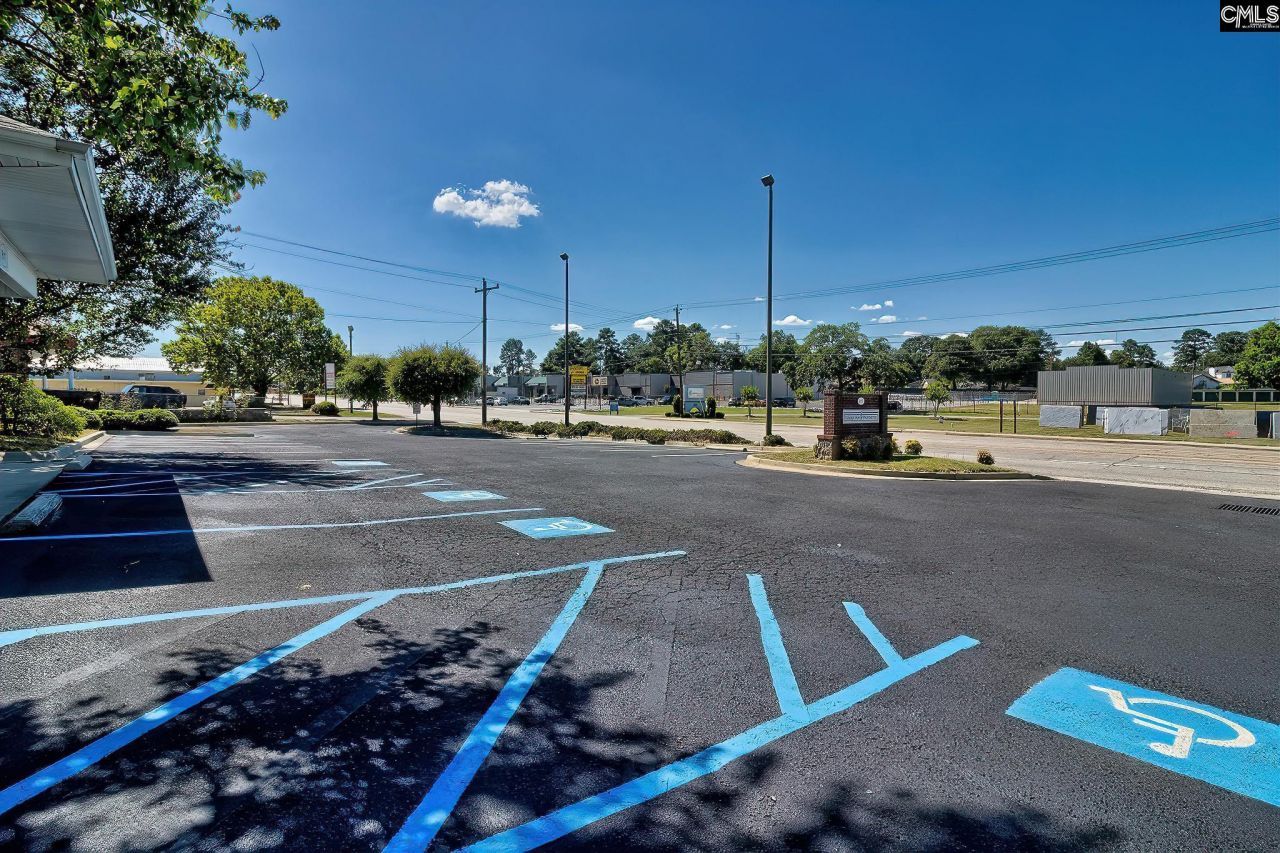 811 Sunset Boulevard Photo 48