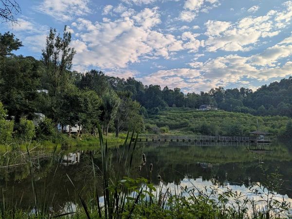 876 Saylor Lake Road , Bakersville, NC 28705