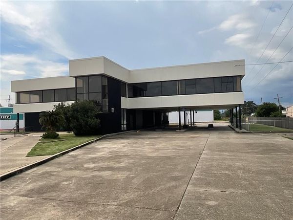 1104 TERRY Parkway, Gretna, LA 70056