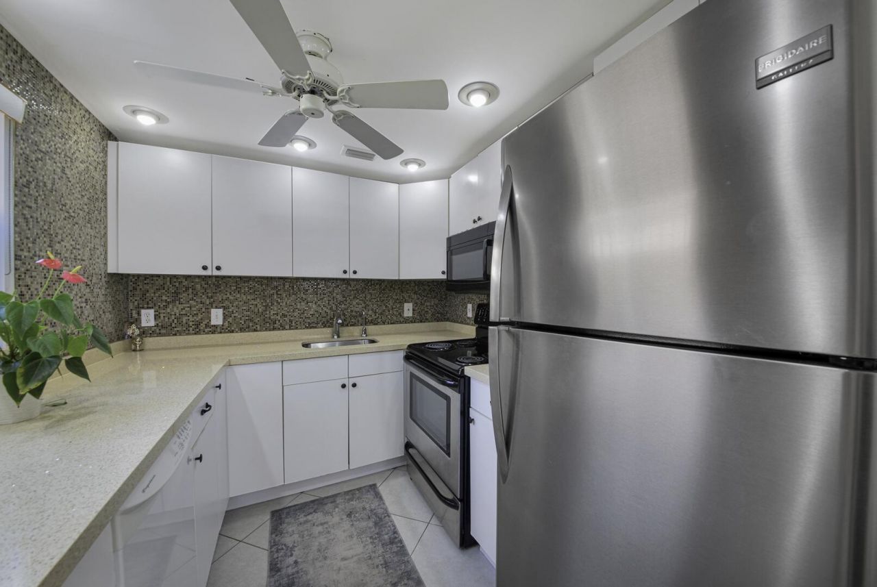 308 Brittany G, Delray Beach, FL 33446 Photo