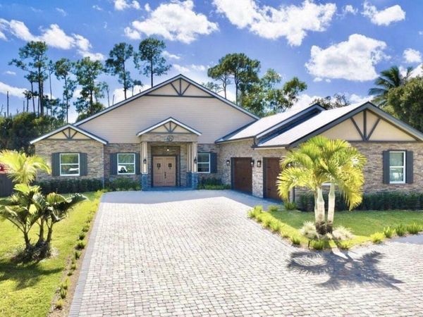 8350 Whispering Oak Way, West Palm Beach, FL 33411