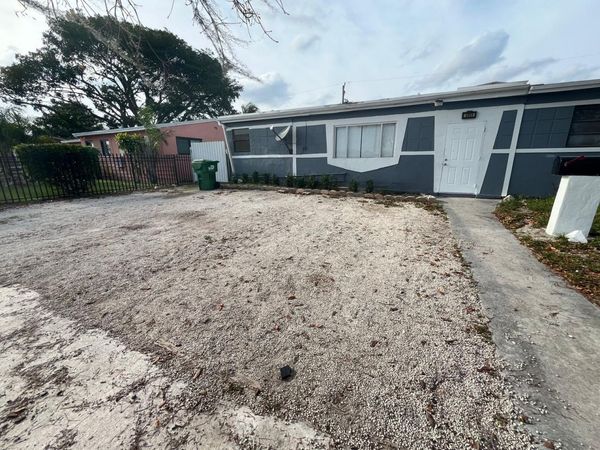 1011 NW 195th Street, Miami Gardens, FL 33169