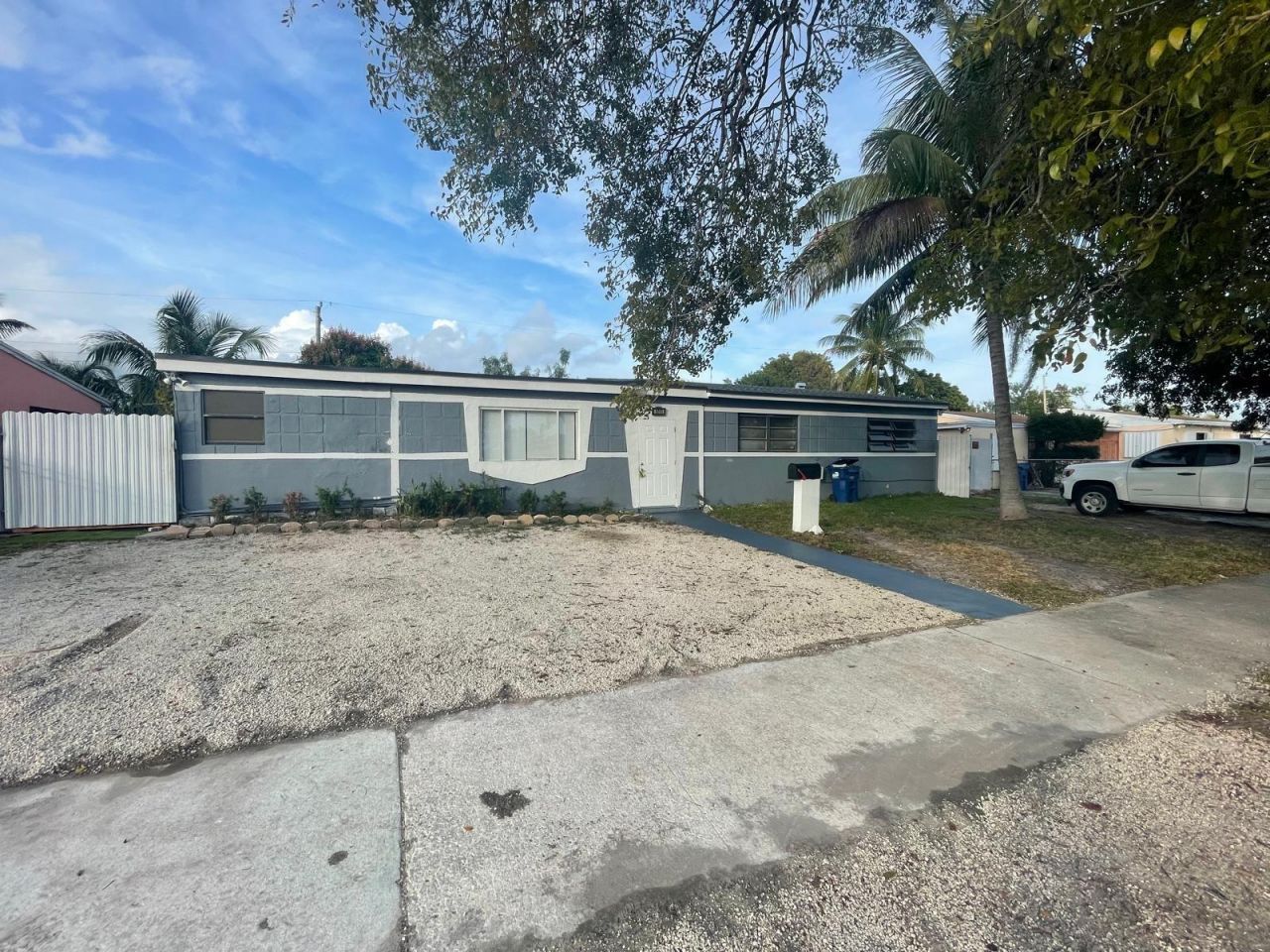 1011 NW 195th Street, Miami Gardens, FL 33169 Photo