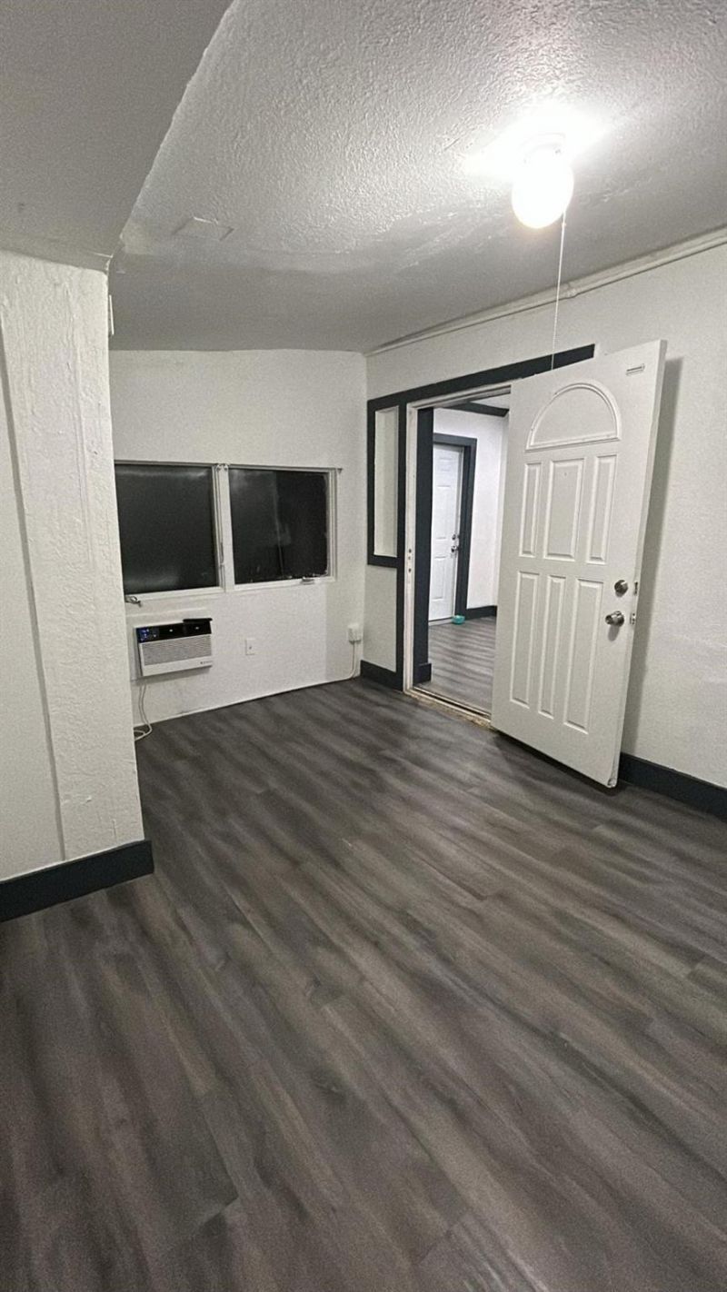 1011 NW 195th Street, Miami Gardens, FL 33169 Photo