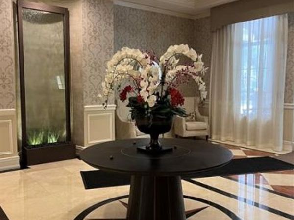 16102 Emerald Estates Dr, Unit 129, Weston, FL 33331