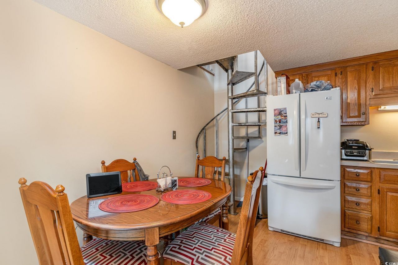 1206 Erin Way Photo 10