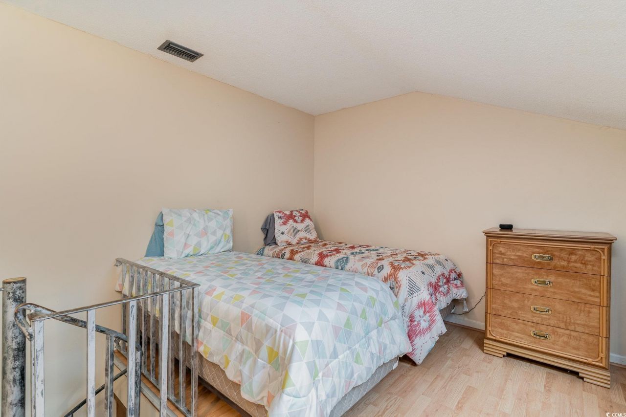 1206 Erin Way Photo 18