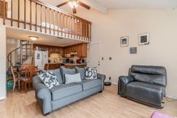 1206 Erin Way photo 4