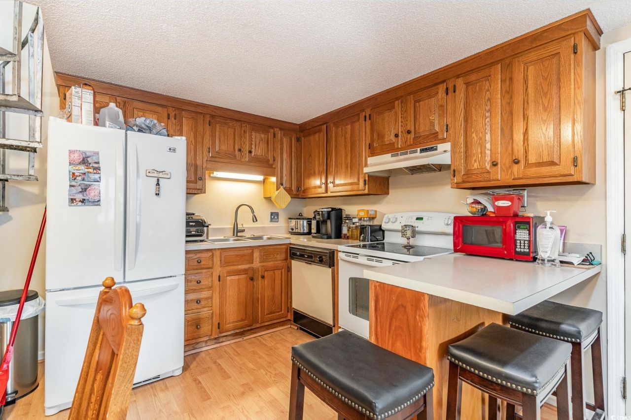 1206 Erin Way Photo 8