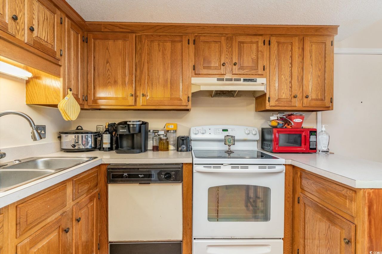 1206 Erin Way Photo 9