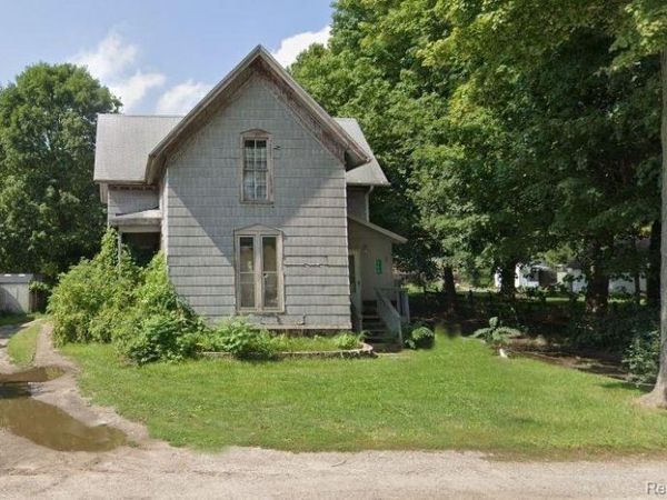 358 BROADWAY, Springfield Twp, MI 48350