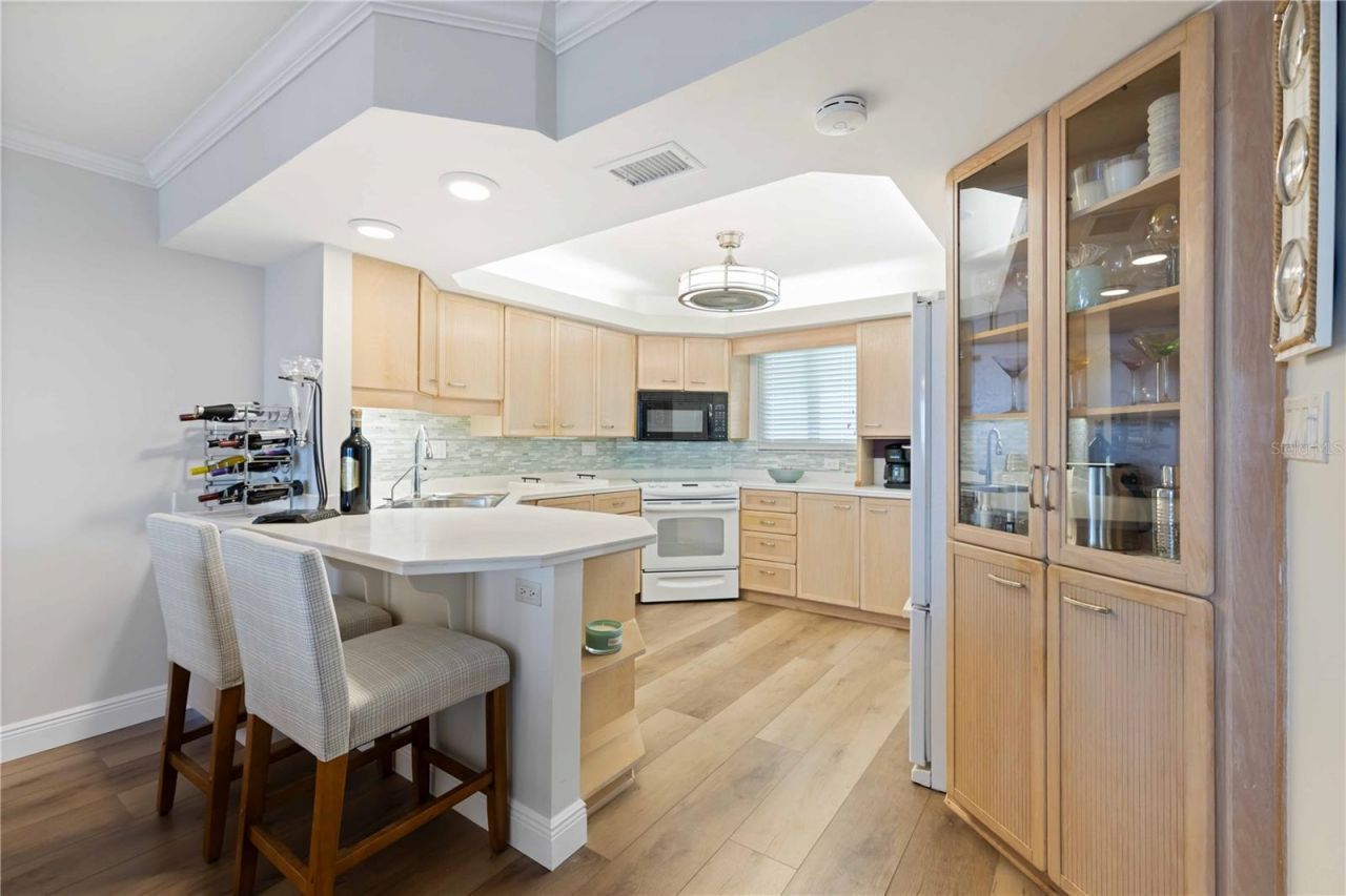 1500 Park Beach Circle, Unit 6C, Punta Gorda, FL 33950 Photo