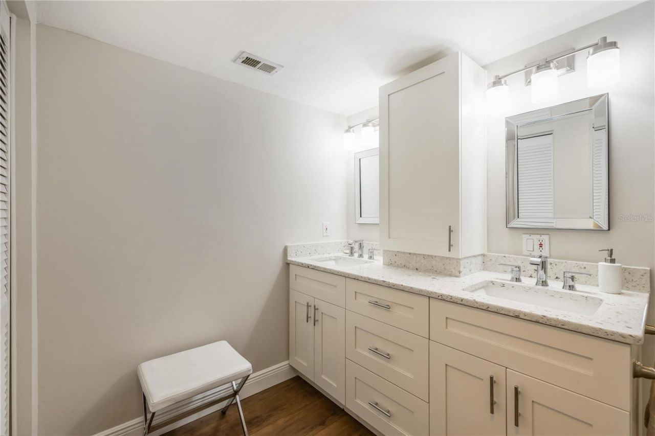 1500 Park Beach Circle, Unit 6C, Punta Gorda, FL 33950 Photo