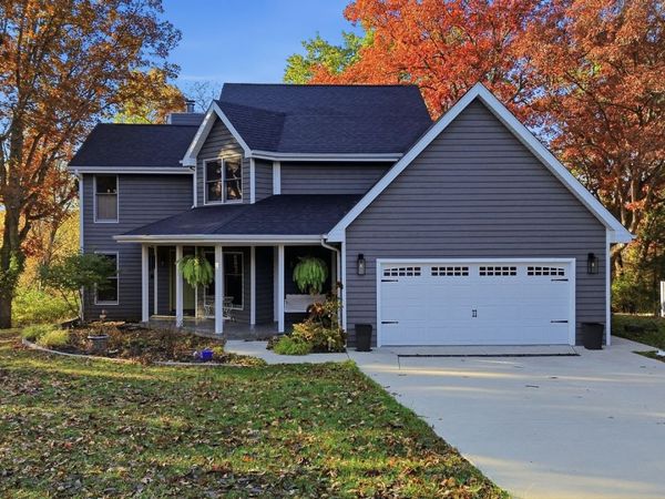 507 N Sangamon Lane, Dixon, IL 61021