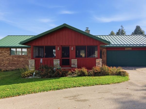 1764 Wolverine Road, Dixon, IL 61021