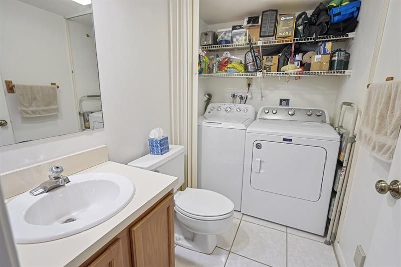 2512 Camelot Court, Cooper City, FL 33026 Photo