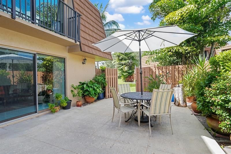 2512 Camelot Court, Cooper City, FL 33026 Photo