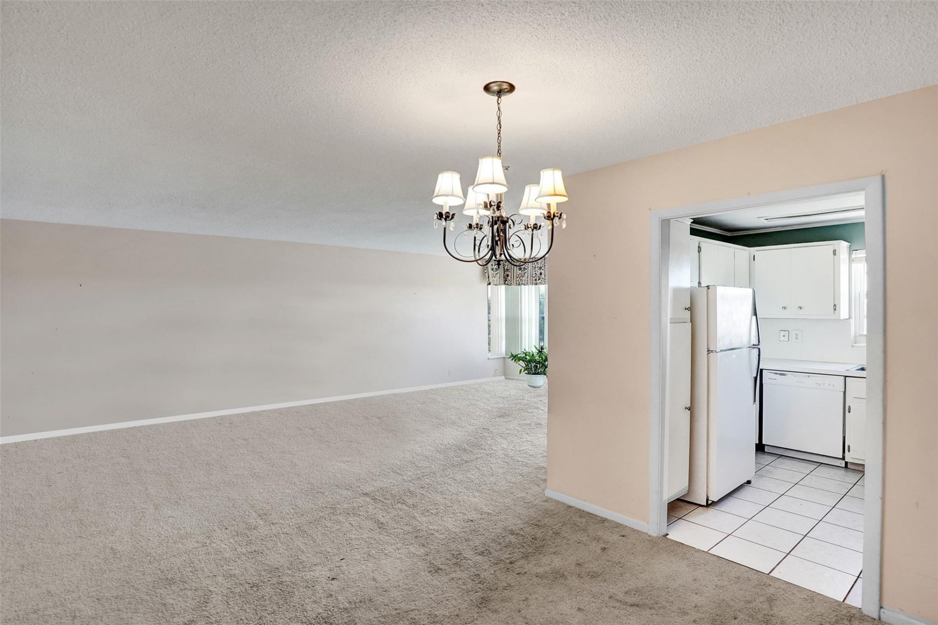 2500 NE 48 Lane, Unit 403, Fort Lauderdale, FL 33308 Photo