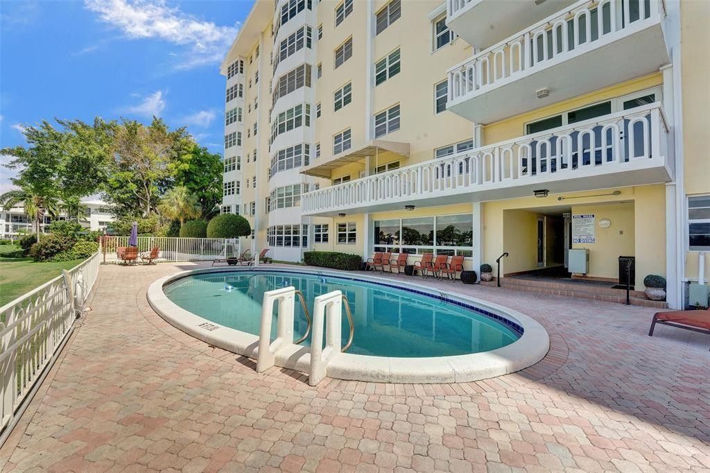 2500 NE 48 Lane, Unit 403, Fort Lauderdale, FL 33308 Photo