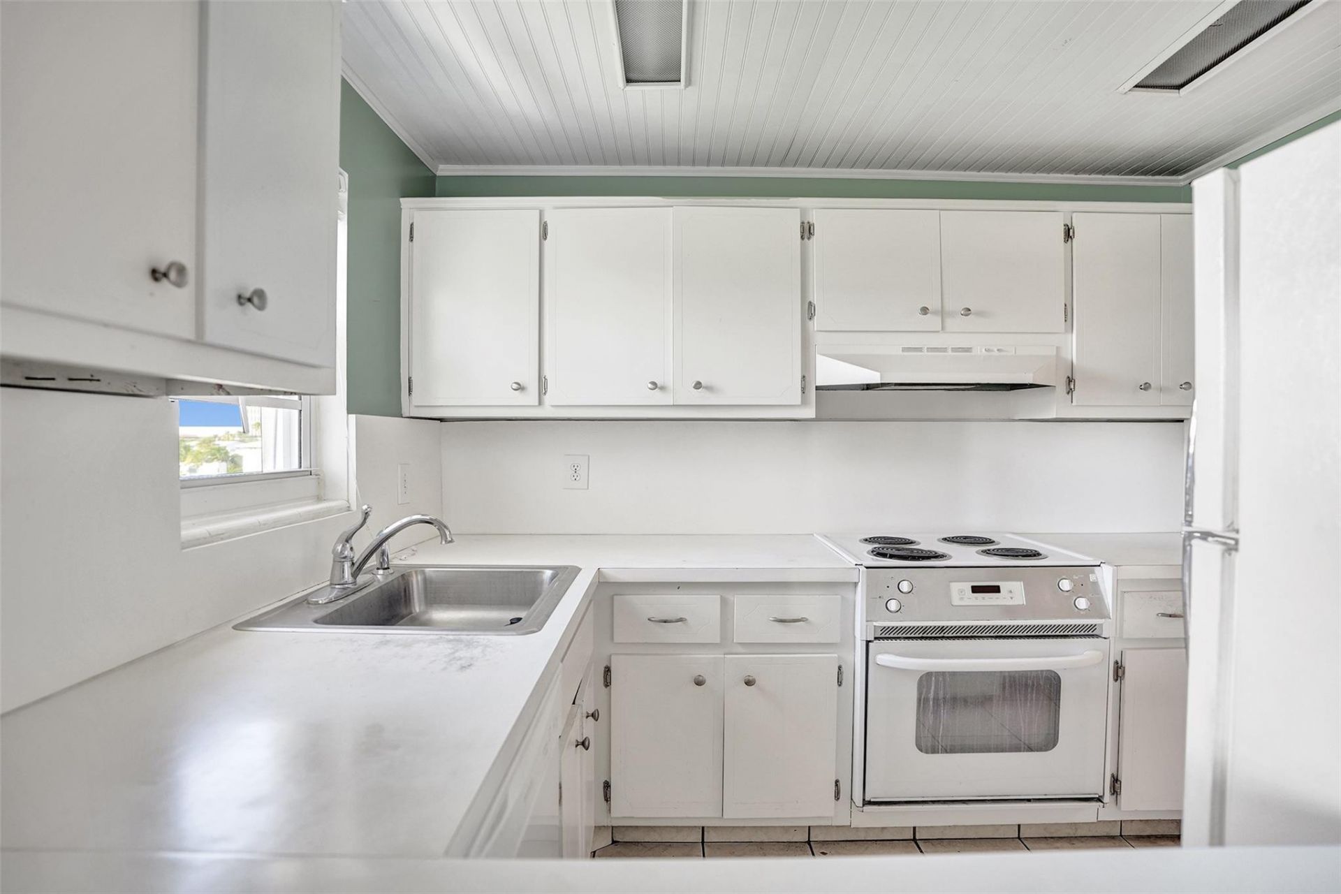 2500 NE 48 Lane, Unit 403, Fort Lauderdale, FL 33308 Photo