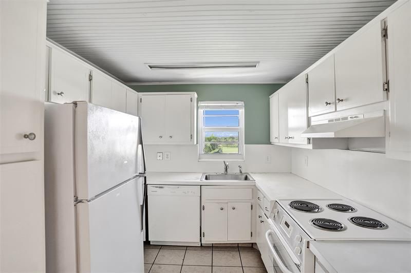 2500 NE 48 Lane, Unit 403, Fort Lauderdale, FL 33308 Photo