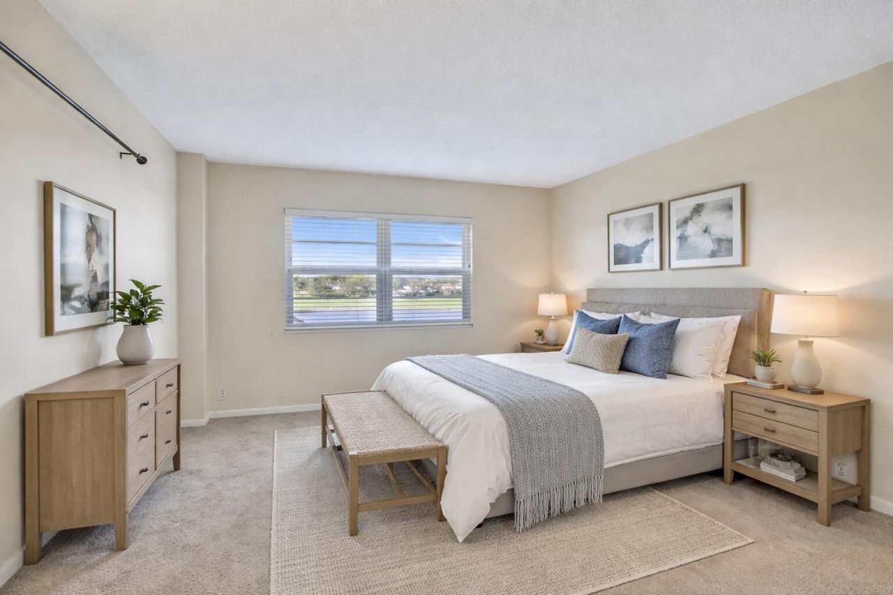 2500 NE 48 Lane, Unit 403, Fort Lauderdale, FL 33308 Photo