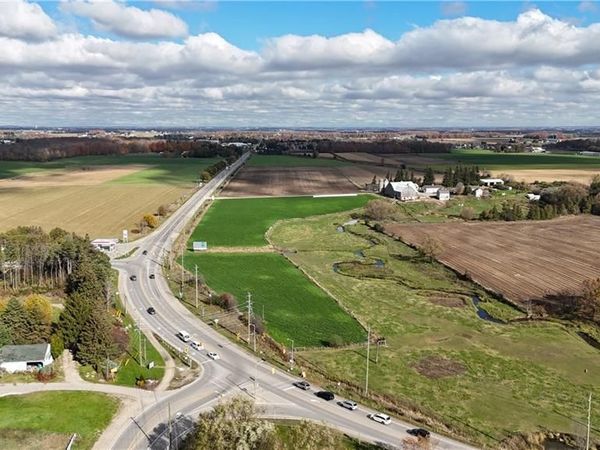 926 KING Street North, Waterloo, ON N2J4G8