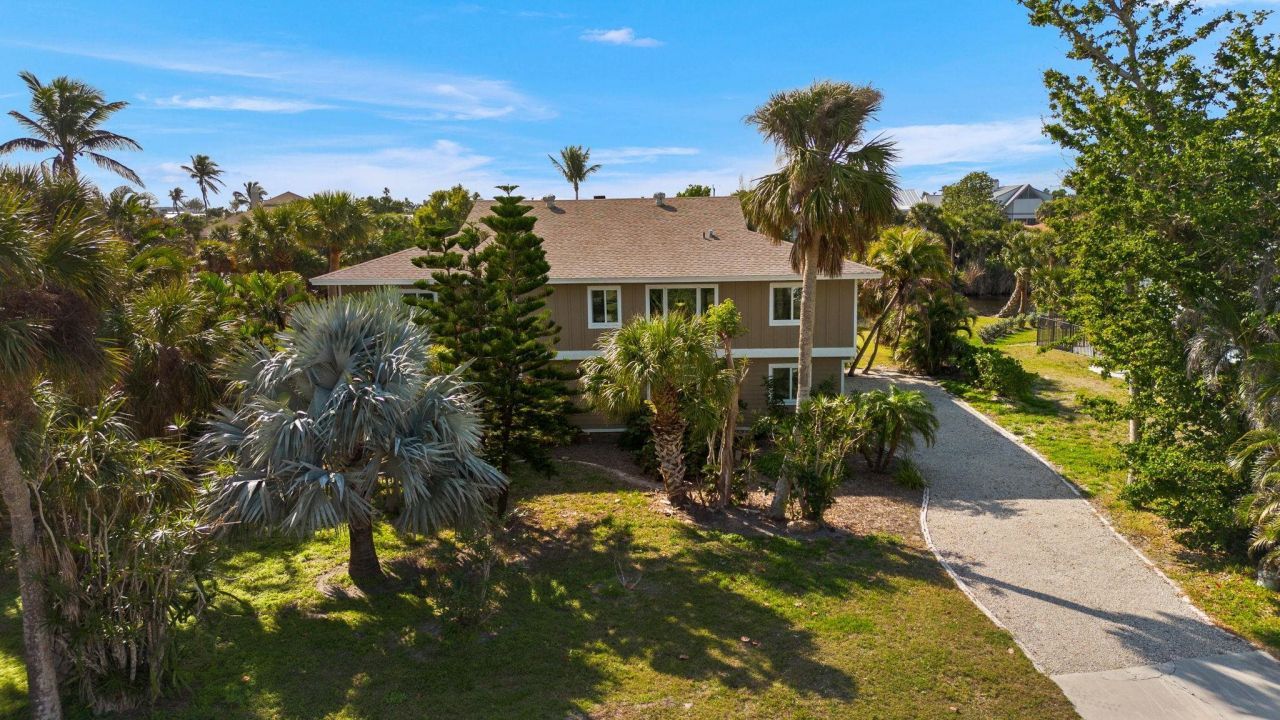 673 E Rocks Dr, Sanibel, FL 33957 Photo