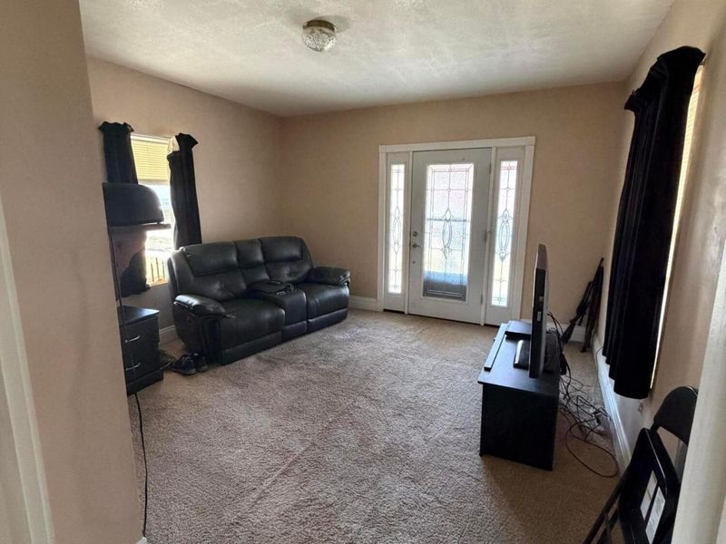 278 N Central Avenue, Utica, OH 43080 Photo 8