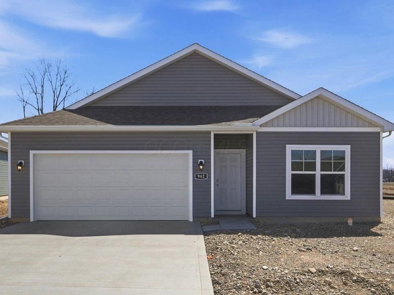 962 Sherwood Loop, Bellefontaine, OH 43311 Photo 1