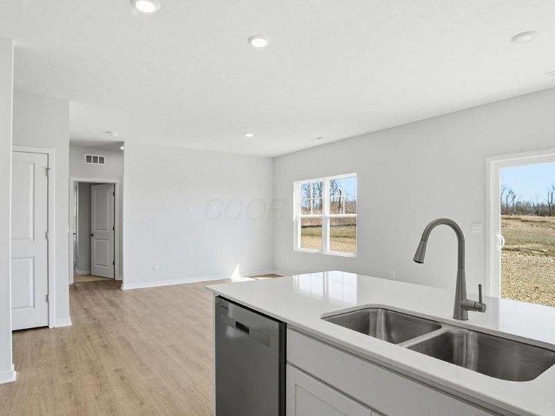 962 Sherwood Loop, Bellefontaine, OH 43311 Photo 14