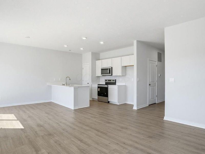 962 Sherwood Loop, Bellefontaine, OH 43311 Photo 9