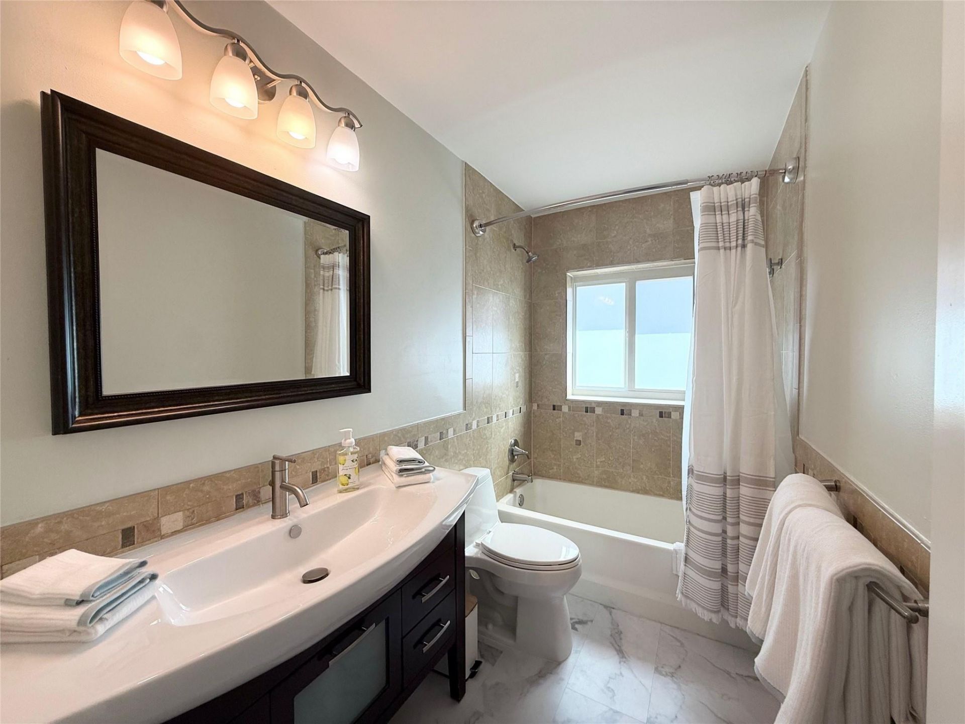 1820 Bel Air Avenue, Pompano Beach, FL 33062 Photo