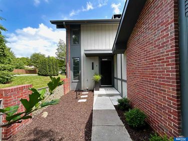 7101 South Street, Unit 1, Lincoln, NE 68506