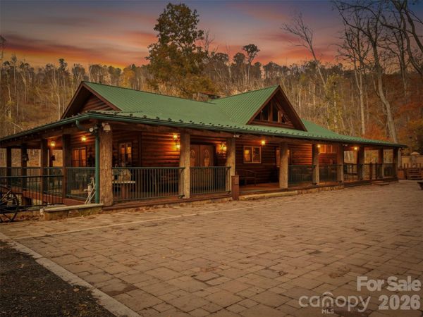 90 Rogers Creek Drive, Bakersville, NC 28705