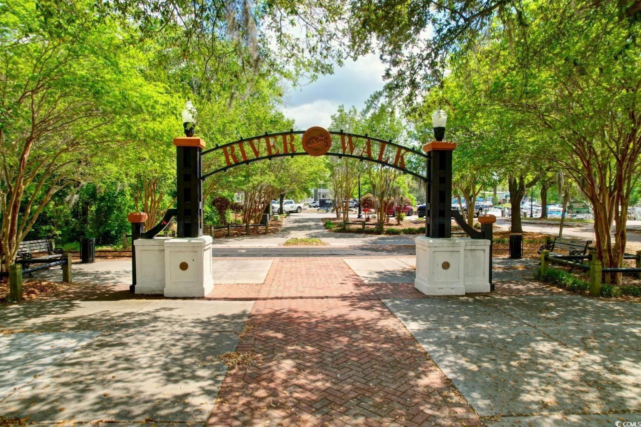 375 Spruce Pine Way Photo 38