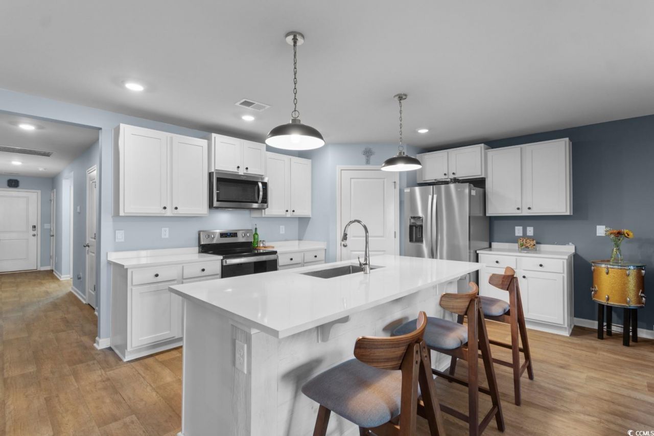 375 Spruce Pine Way Photo 4