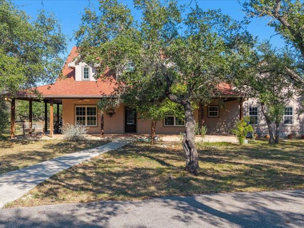2471 Oak Run DR, Wimberley, TX 78676