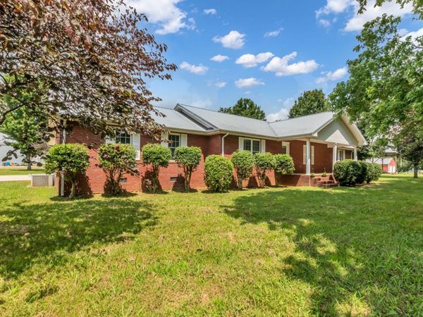 184 Buncombe Rd , Belvidere, TN 37306