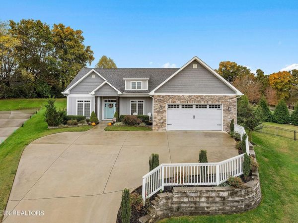 2024 Legacy Lane, Maryville, TN 37803