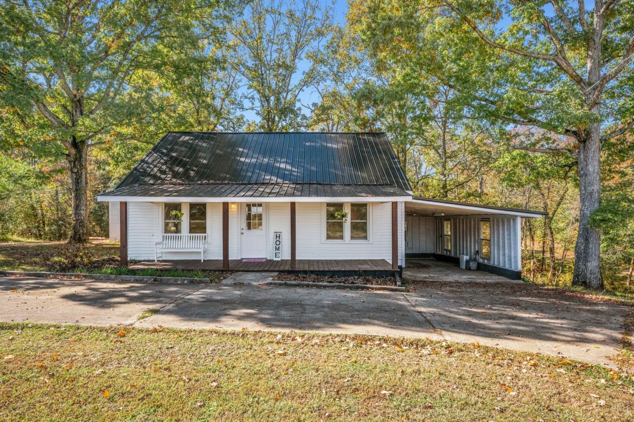 1865 Clydeton Rd Waverly, TN 37185
