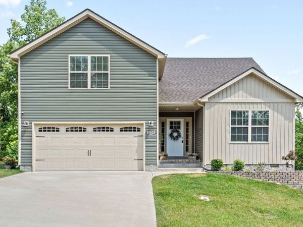 1133 Old Charlotte Trce, Clarksville, TN 37040