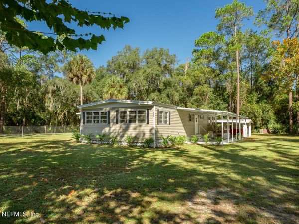 600 PALMETTO Street, Welaka, FL 32193